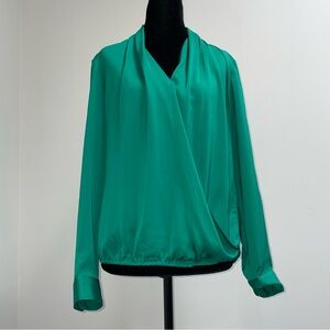 Banana Republic Petite Kelly Green Wrap Blouse M Petite Draped V Neck